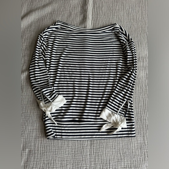 Stella & Dot Maette Black and White Striped Blouse w/Satin Wrist Ties sz M - Picture 1 of 6